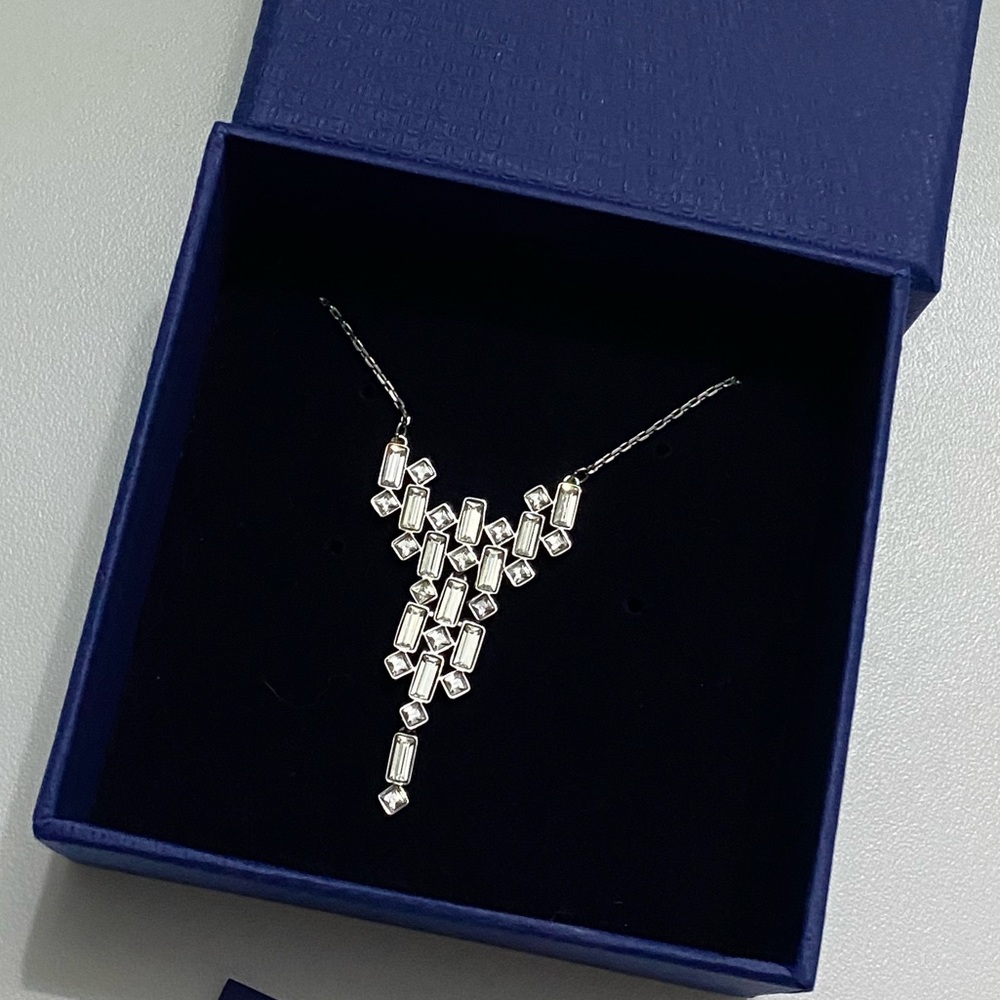 Swarovski Viola Crystal Necklace - Picture 2 of 6